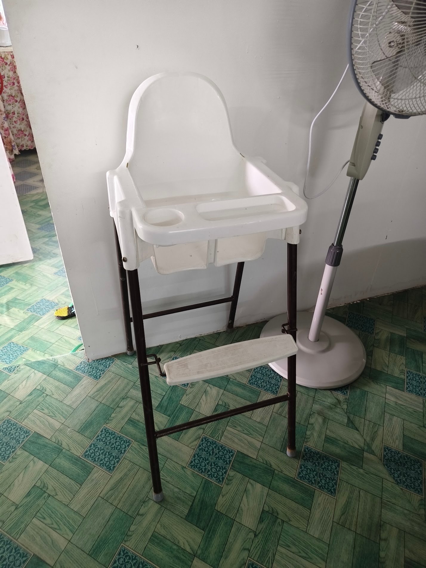 Kerusi Bayi Lebok Ajok